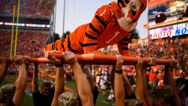 Clemson Tiger Mascot